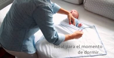 ¿Cómo tapar a un recién nacido en la cuna?